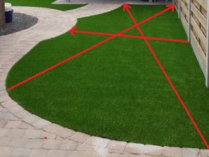Leginstructie stap 1: inmeten van het met kunstgras te leggen stuk tuin